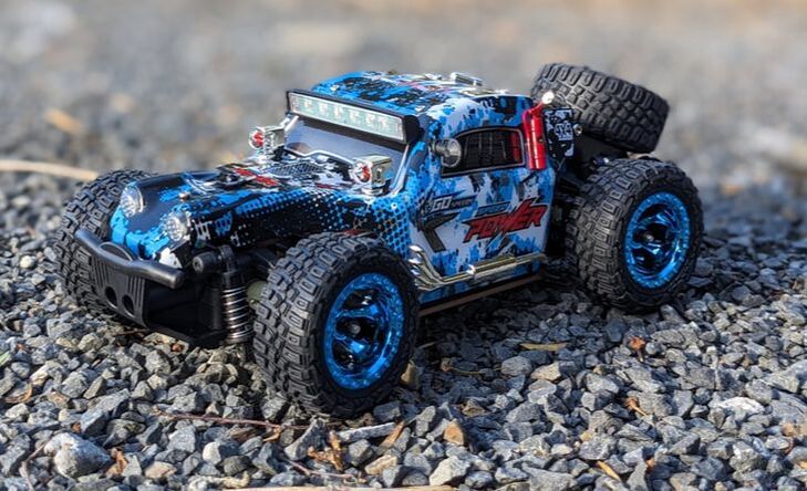WLtoys 284161 із відкритими колесами та каркасом кузова